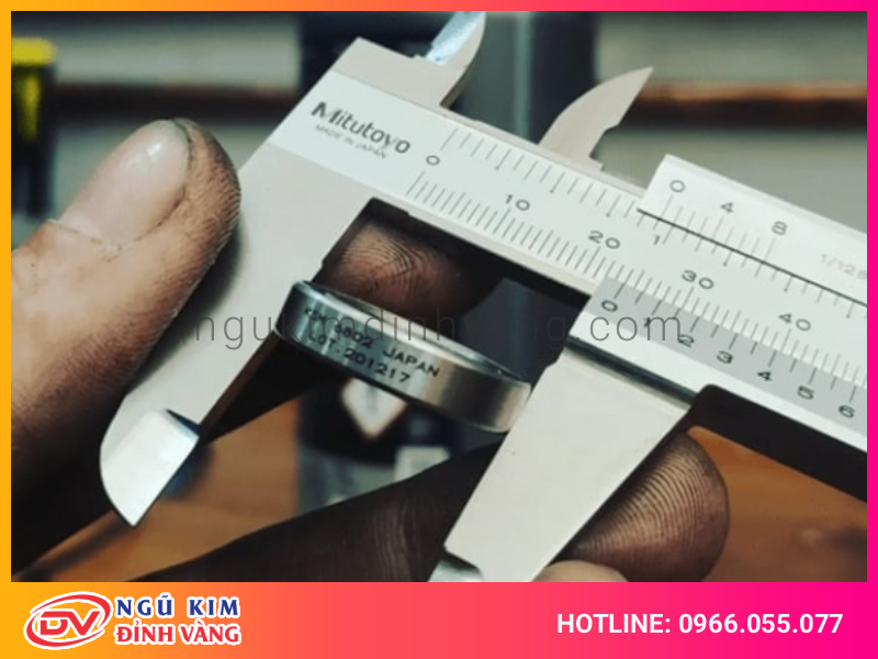 Ứng dụng thước cặp cơ khí